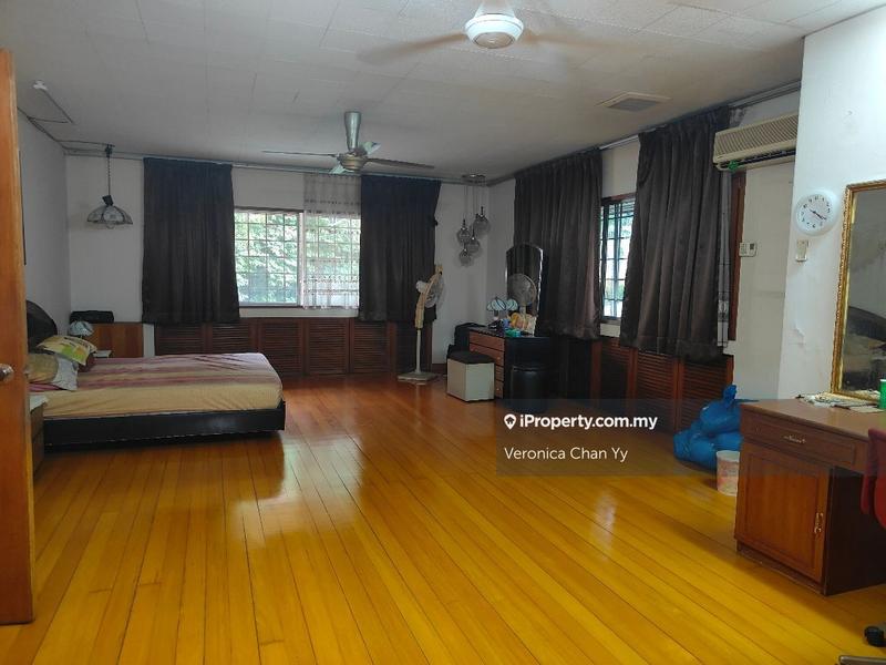 Bungalow House for Sale in Ukay Heights, Ampang by Veronica Chan Yy - iProperty.com.my