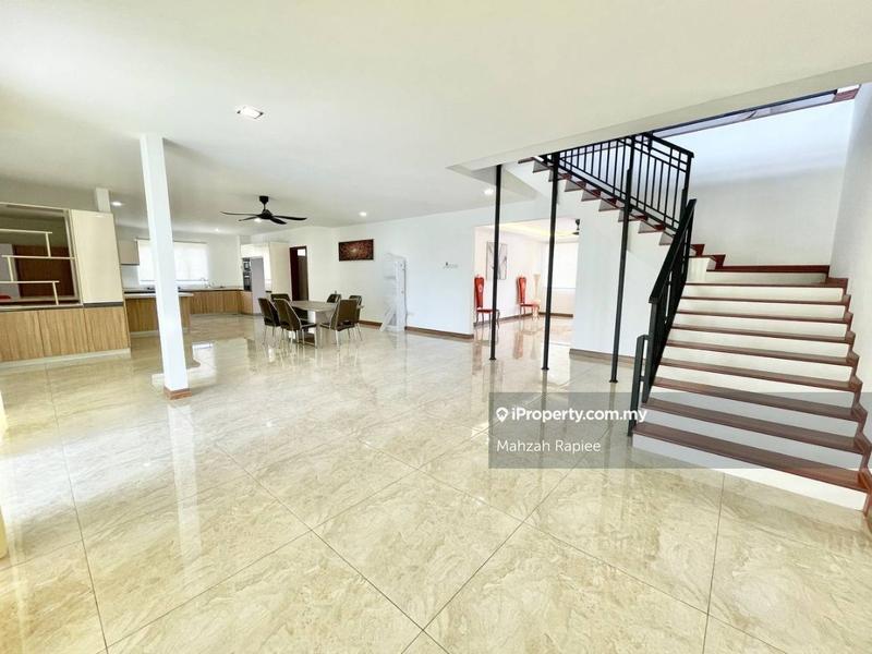 Bungalow House for Sale in Country Heights, Kajang by Mahzah Rapiee - iProperty.com.my