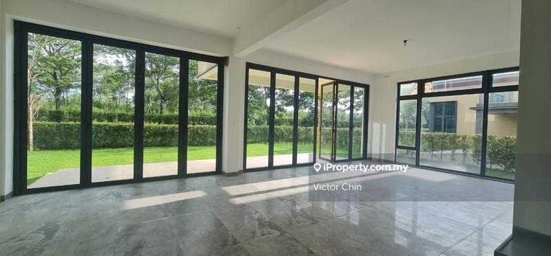 Rumah Berangkai 3 Tingkat untuk Dijual di Forest City Golf Resort Villa, Johor Bahru oleh Victor Chin - iProperty.com.my