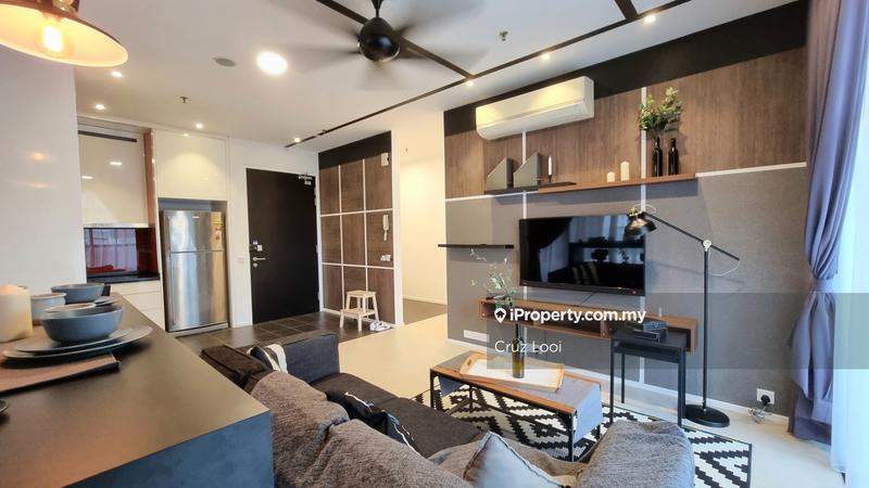 For Rent - Arcoris SOHO