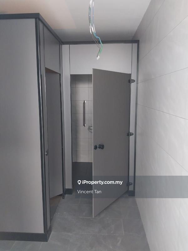 For Rent - Brand New 3 Storey Semi Detached Factory in Nilai( 5 minitues from toll exit)