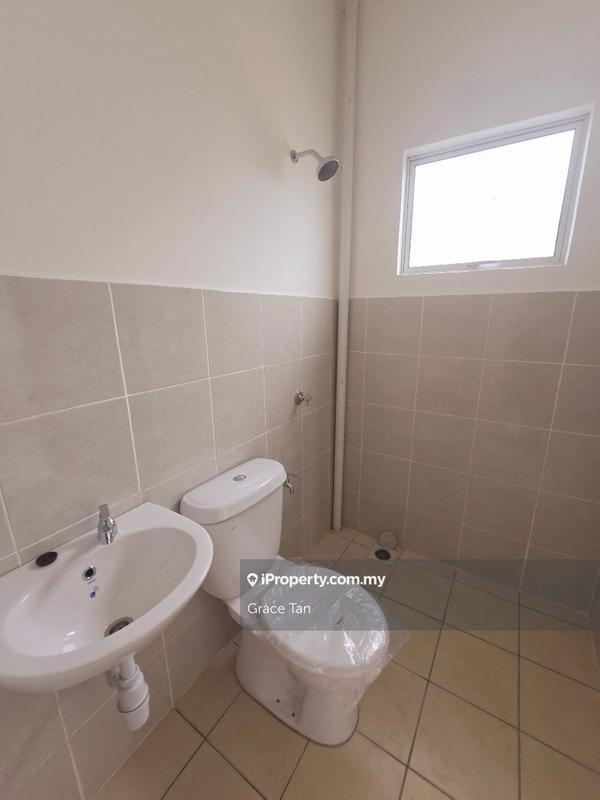 2-storey Terraced House for Sale in Taman Amanah, Jenjarom by Grace Tan - iProperty.com.my