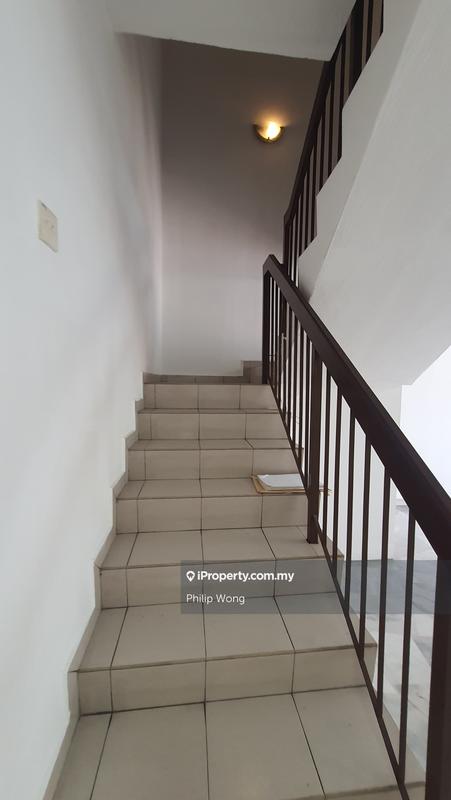 Rumah Berangkai 2 Tingkat untuk Dijual di Taman Serdang Raya, Seri Kembangan oleh Philip Wong - iProperty.com.my