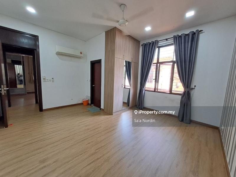 Rumah Berangkai 2 Tingkat untuk Dijual di Bukit Jelutong, Shah Alam oleh Sa'a Nordin - iProperty.com.my