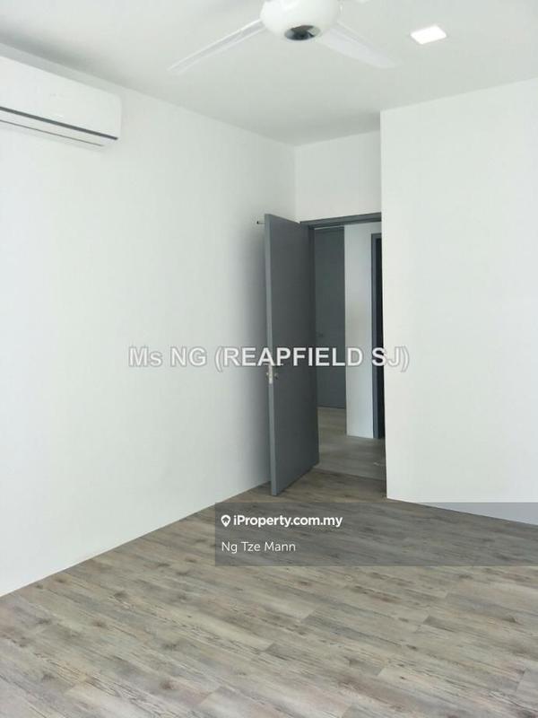 Condominium for Sale in Lakefront Residence by Ng Tze Mann - iProperty.com.my