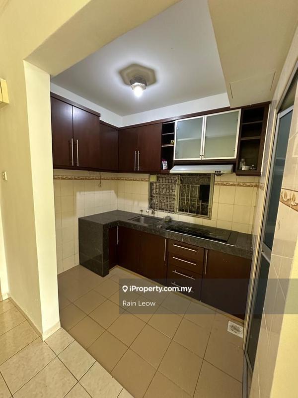 For Sale - Kantan Court