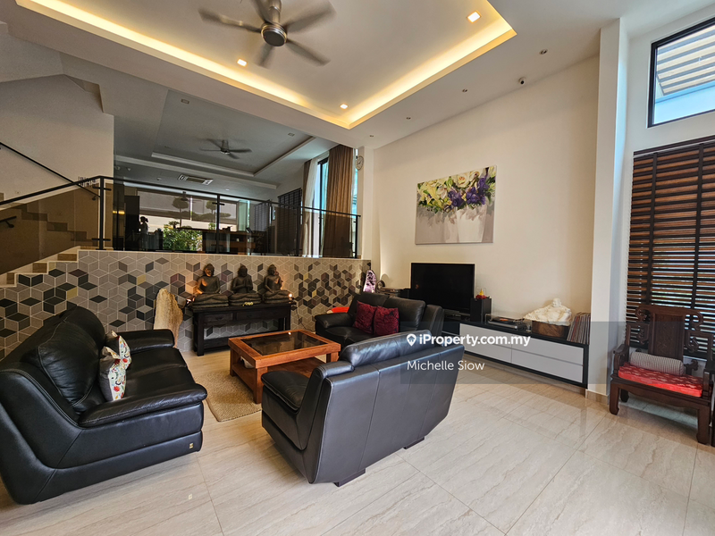 Rumah Berkembar untuk Dijual di Batu 9, Cheras oleh Michelle Siow - iProperty.com.my