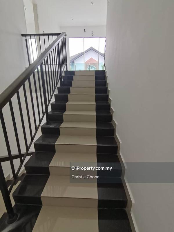Rumah Berkembar untuk Dijual di Nilai Spring Villa, Nilai oleh Christie Chong - iProperty.com.my