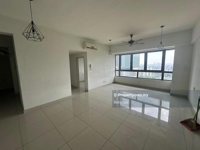 Condominium untuk Dijual di Residence 8 oleh Boey Lau - iProperty.com.my