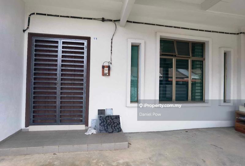 Rumah Berangkai 2 Tingkat untuk Disewa di Taman Desa Cheng Perdana 1, Cheng oleh Daniel Pow - iProperty.com.my
