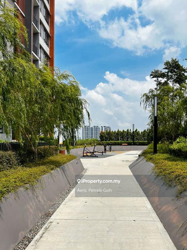 Service Residence for Rent in The Amber Residence @ TwentyFive.7 by Aeric Petrelli Goh - iProperty.com.my