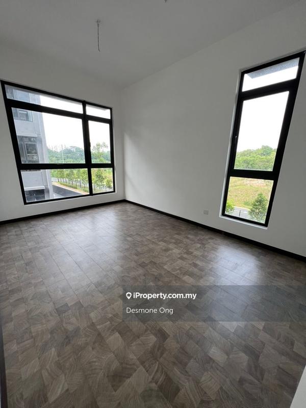 3.5-storey Terraced House for Sale in Taman Bukit Serdang, Seri Kembangan by Desmone Ong - iProperty.com.my