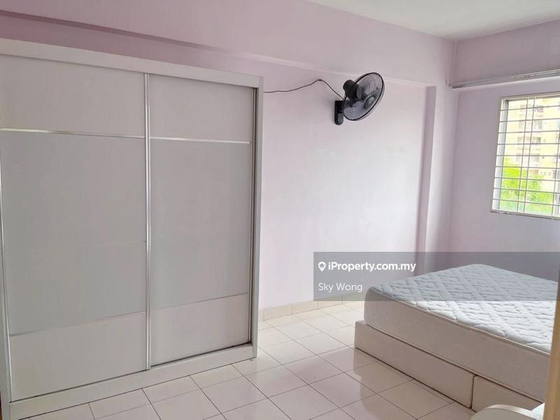 For Sale - Vista Pinggiran Apartment