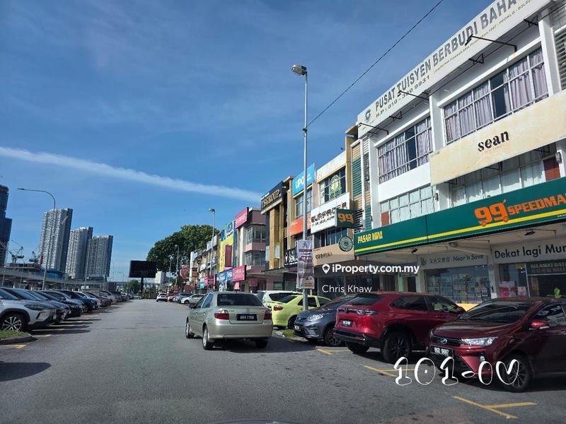 For Rent - Bandar Botanic Klang (Opp Aeon Bukit Tinggi) Ground Floor Shop
