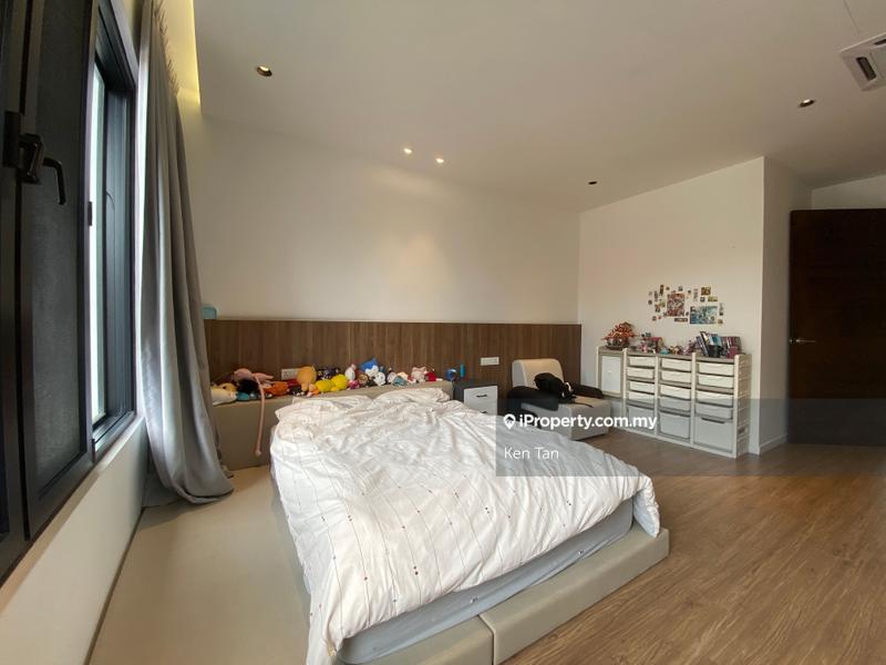 Bungalow House for Sale in Selangor Polo Club,Kota Damansara, Petaling Jaya by Ken Tan - iProperty.com.my