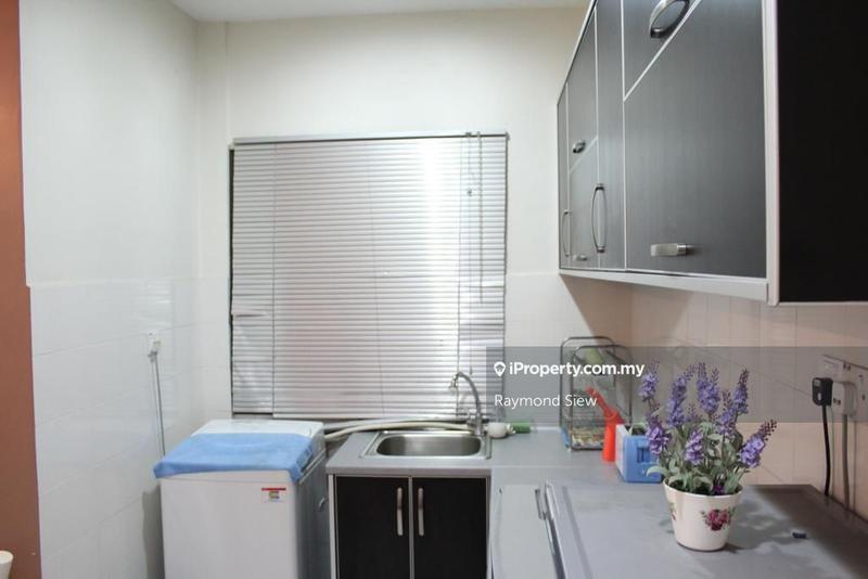 For Rent - Ritze Perdana 1