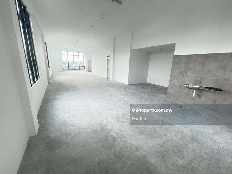 For Rent - 4 Storey Corner Shop Office with Private Lift