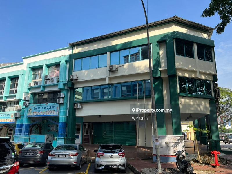 For Sale - 3 STOREY MAIN ROAD FRONTAGE ROi 4.5%,TAMAN DESA BUSINESS PARK,TAMAN DANAU DESA