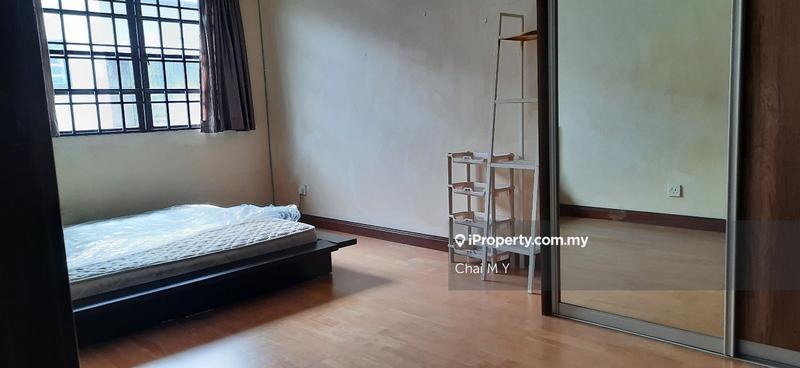 Rumah Berkembar untuk Dijual di Bandar Kinrara Seksyen 6, Bandar Kinrara oleh Chai M Y - iProperty.com.my