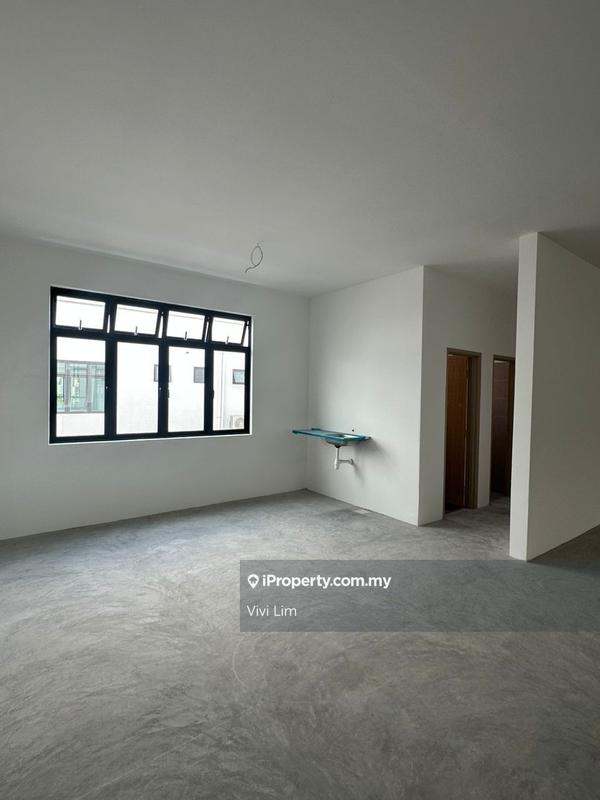 Kedai-Pejabat untuk Disewa di kbsnx, Kluang oleh Vivi Lim - iProperty.com.my