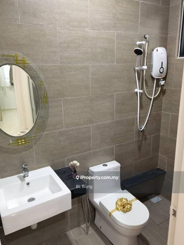 Service Residence for Sale in Ong Kim Wee Residence by BL Bong - iProperty.com.my