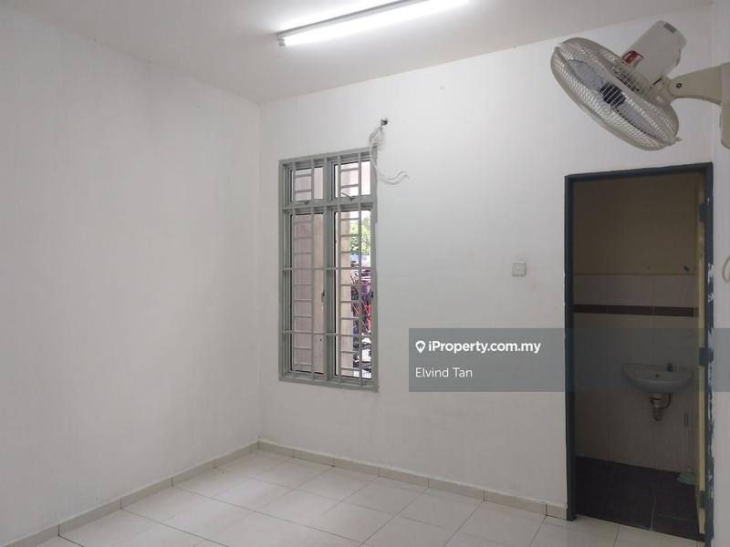 Rumah Berangkai 1 Tingkat untuk Dijual di xhxqd, Jasin oleh Elvind Tan - iProperty.com.my
