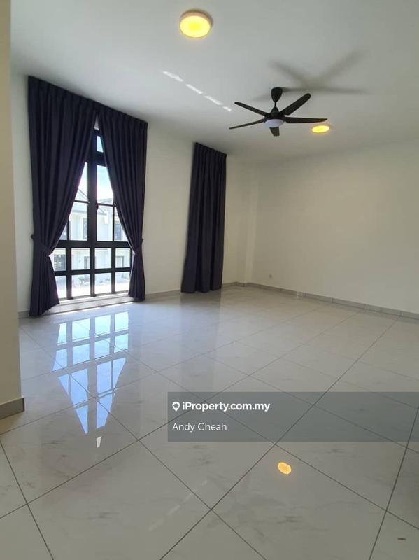 Rumah Berangkai 2.5 Tingkat untuk Dijual di Educity, Iskandar Puteri (Nusajaya) oleh Andy Cheah - iProperty.com.my