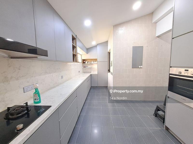 Rumah Berangkai 2 Tingkat untuk Dijual di Bukit Jelutong, Shah Alam oleh Sa'a Nordin - iProperty.com.my