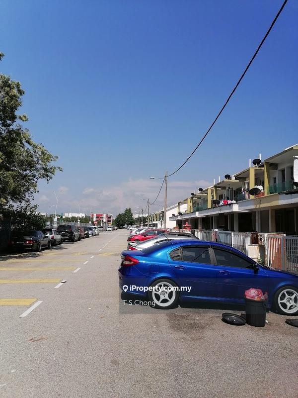 Townhouse for Sale in Bandar Saujana Putra, Tanjong Duabelas by T S Chong - iProperty.com.my