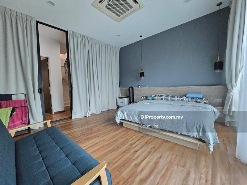 Rumah Berangkai 1.5 Tingkat untuk Dijual di Taman Bukit Serdang, Seri Kembangan oleh John Lee - iProperty.com.my