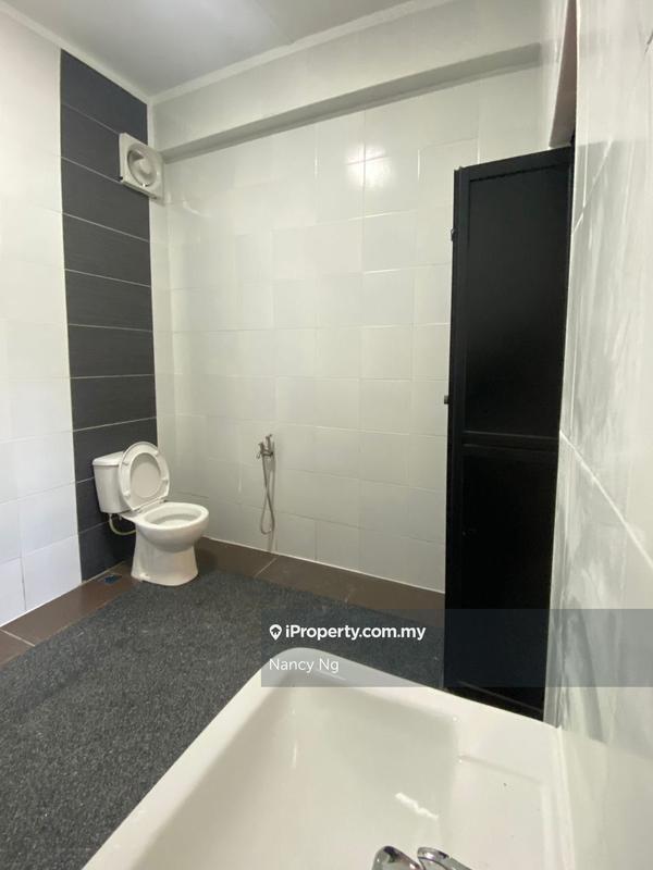 Rumah Berangkai 2 Tingkat untuk Dijual di 6era0, Kepala Batas oleh Nancy Ng - iProperty.com.my