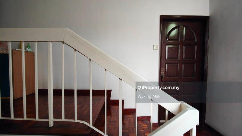 Rumah Berkembar untuk Dijual di Taman Desa Semi-D, Jalan Desa Mesra, Taman Desa oleh Wyking Mak - iProperty.com.my