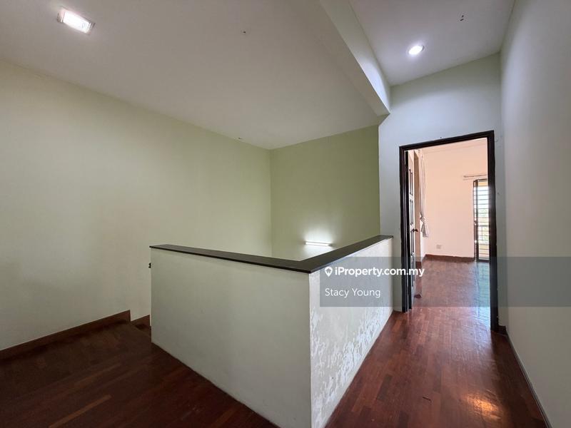 Rumah Berkembar untuk Dijual di Bandar Sungai Long, Selangor oleh Stacy Young - iProperty.com.my
