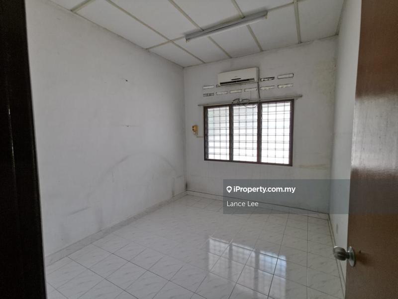 1-storey Terraced House for Sale in Ampang Taman Saga 1 Storey Terrace House, Ampang by Lance Lee - iProperty.com.my