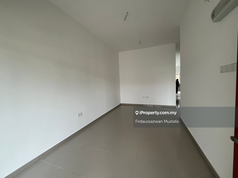 Rumah Berangkai 1 Tingkat untuk Dijual di Taman Satria, Telok Panglima Garang oleh Firdaussazwan Mustafa - iProperty.com.my