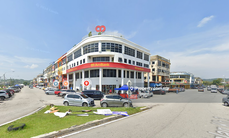 For Rent - ( Corner ) Bandar Country Homes Main Road Samerow Ambank GF Shop Rent