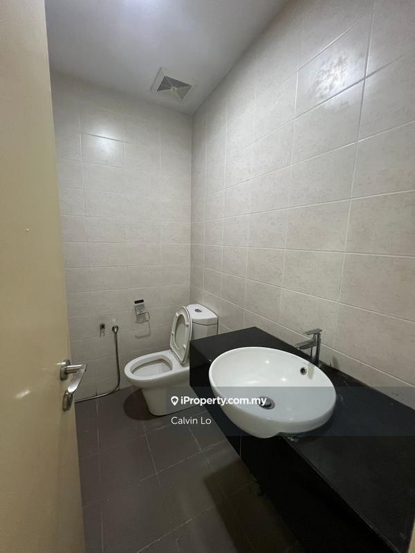 3-storey Terraced House for Sale in Kinrara Residence, BK, Damai Utama, Puchong, Puchong by Calvin Lo - iProperty.com.my