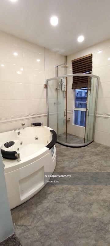 Bungalow House for Sale in Subang Heights, Subang Jaya by Sandra Lim - iProperty.com.my