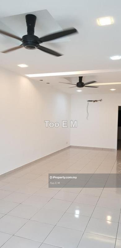 Rumah Bandar untuk Dijual di Taman Amansiara, Rawang oleh Too E M - Living Area - iProperty.com.my