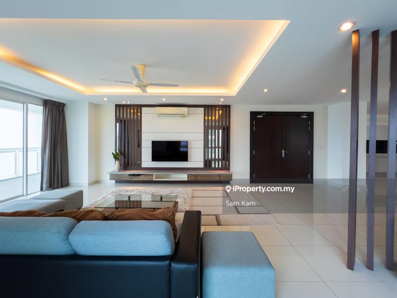 For Rent - Gurney Paragon