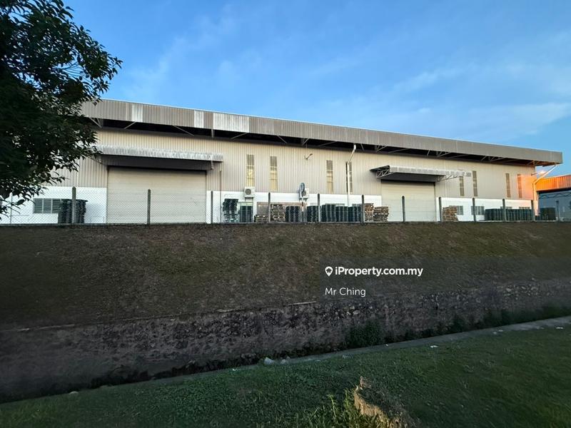 For Rent - 2 Acre Warehouse Factory Office Kawasan Perusahaan Senawang Seremban