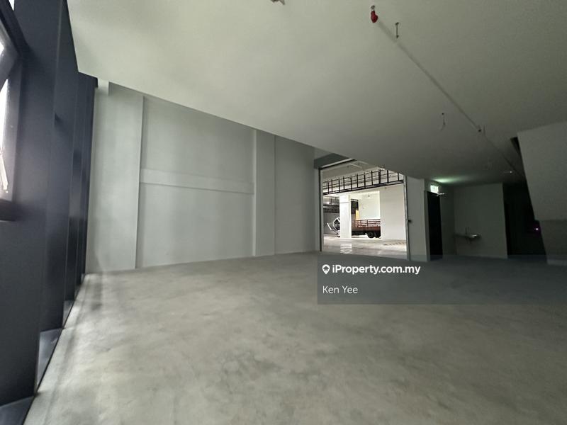 For Rent - Emhub 3 in 1 Warehouse-Retail-Office in KD, PJ, Selangor