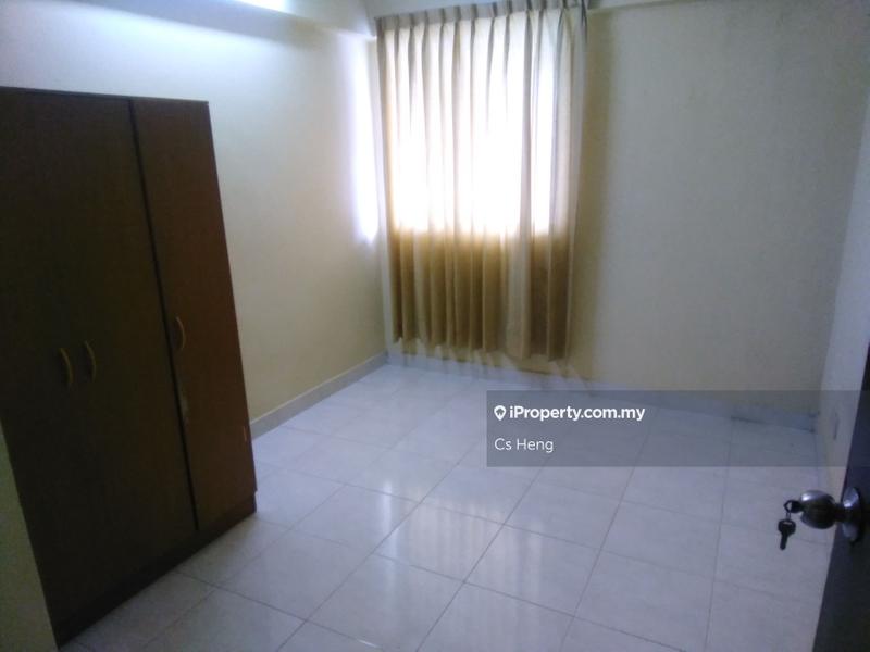 Pangsapuri untuk Dijual di Vista Angkasa oleh Cs Heng - iProperty.com.my
