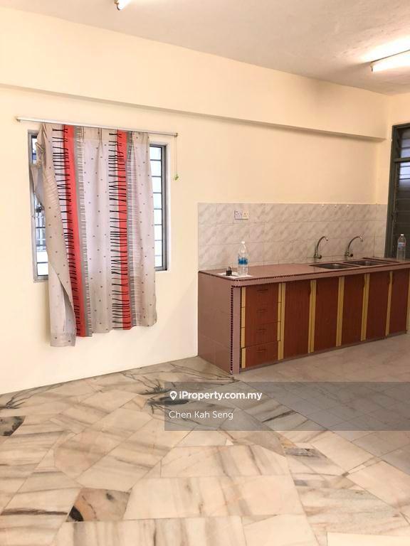 Condominium for Sale in Bukit Pandan Kondominium 1 by Chen Kah Seng - iProperty.com.my