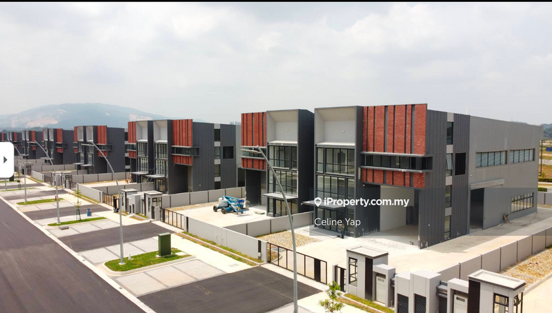For Rent - (70x160 | 11,200sf) Elmina Business Park, Sungai Buloh ,2 Storey Semi-D Factory