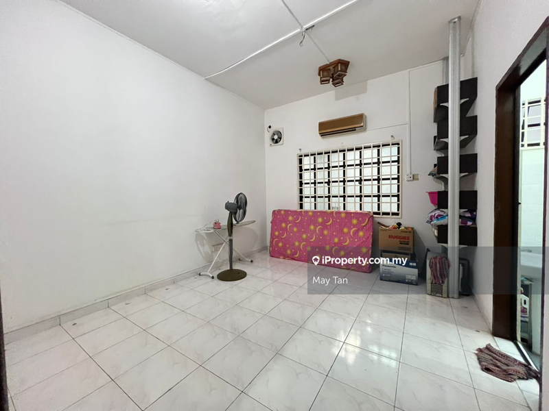 Rumah Berkembar untuk Dijual di Taman Sri Kluang, Kluang oleh May Tan - iProperty.com.my