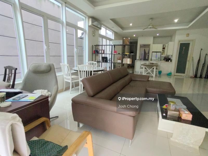 Townhouse for Sale in Putra Heights, Subang Jaya by Josh Chong - iProperty.com.my