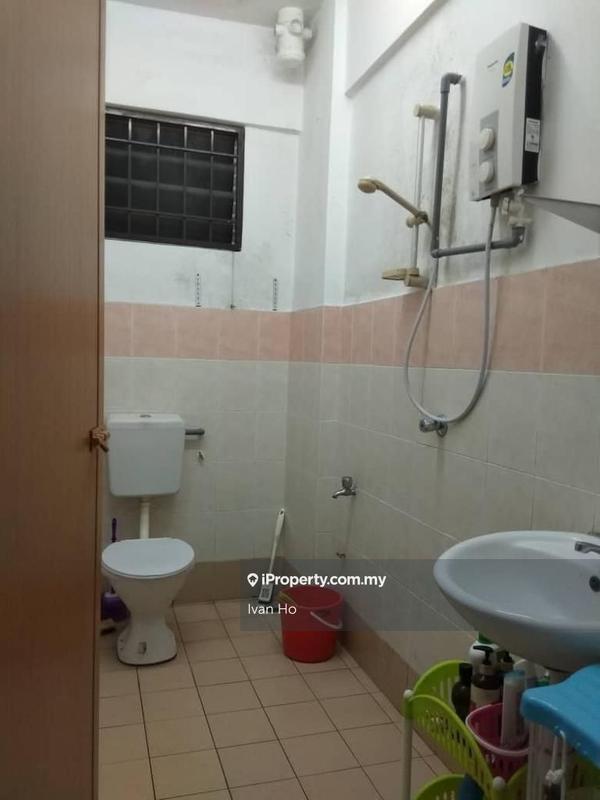 Apartment for Rent in Pangsapuri Seri Pinang by Ivan Ho - iProperty.com.my