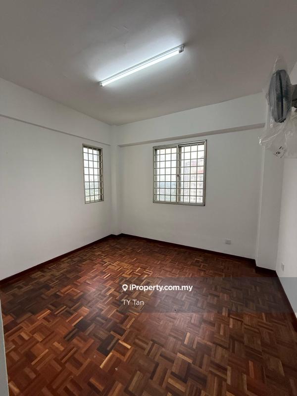 For Sale - Pangsapuri Persiaran Tanjung