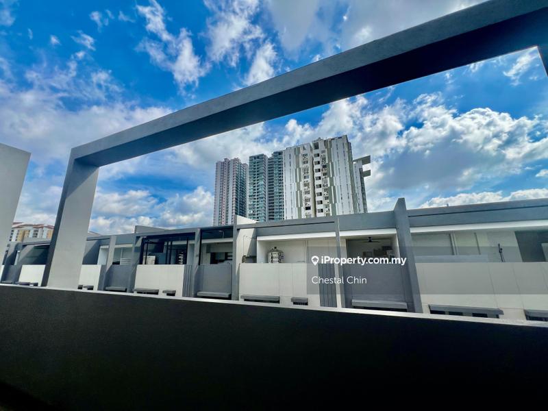 Rumah Bandar untuk Dijual di Taman Bukit Serdang, Seri Kembangan oleh Chestal Chin - iProperty.com.my